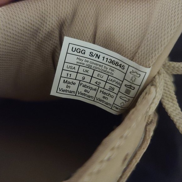 *SOLD* UGG CA1 Sneaker - Picture 9 of 10